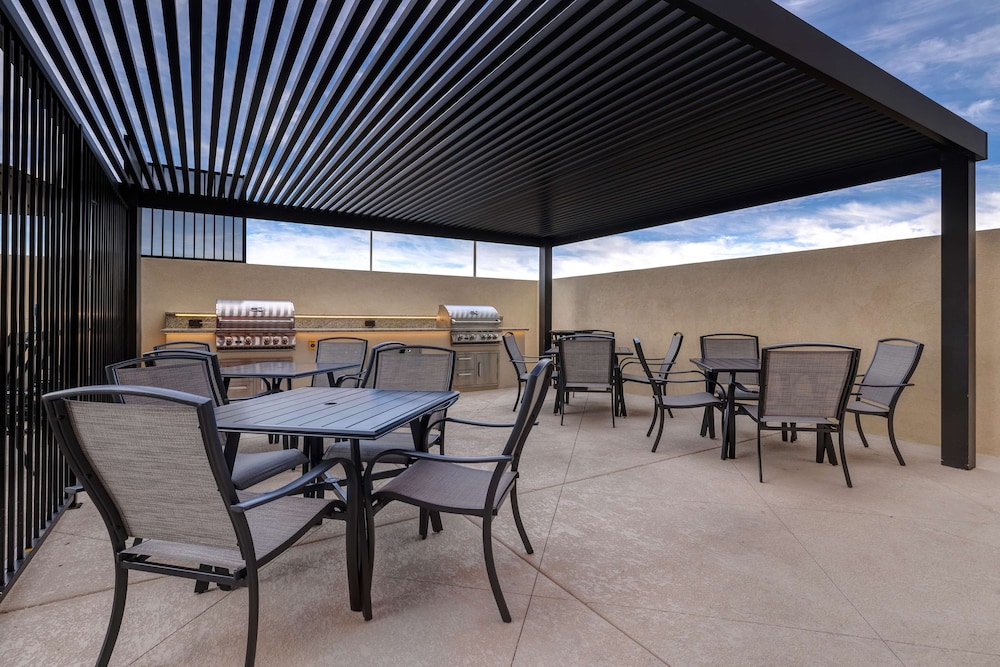 Home2 Suites by Hilton Las Vegas I 215 Curve - photo 45