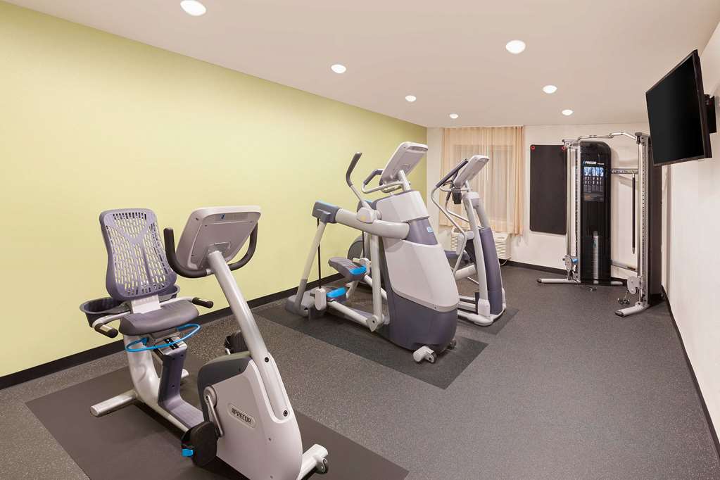 WoodSpring Suites Las Colinas Northwest Dallas - photo 15