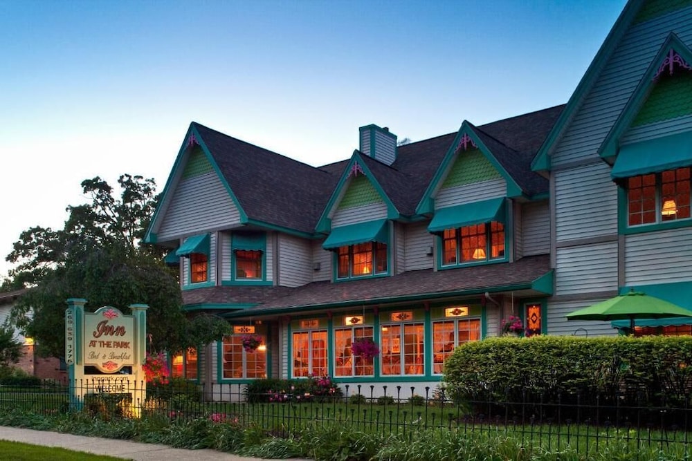Inn At the Park in South Haven, United States