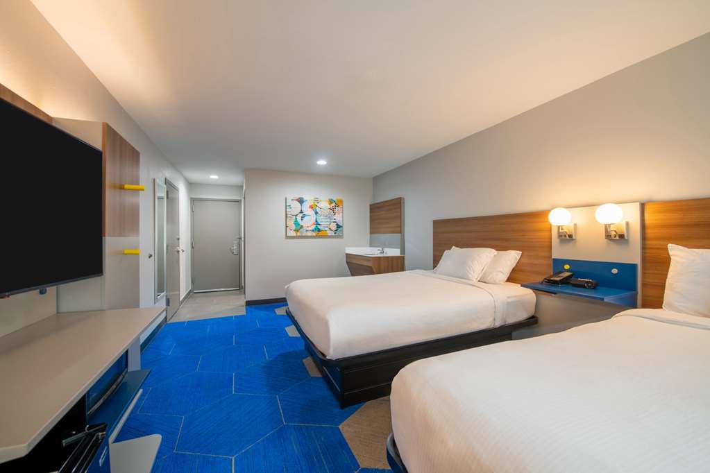 Microtel Inn & Suites by Wyndham Anderson Clemson - photo 29