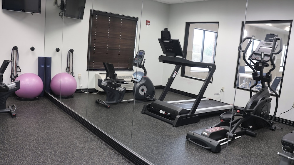 Holiday Inn Express & Suites Morton Peoria Area by IHG - photo 43