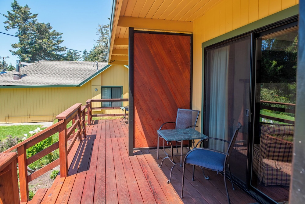 Inn at Buckhorn Cove - photo 22