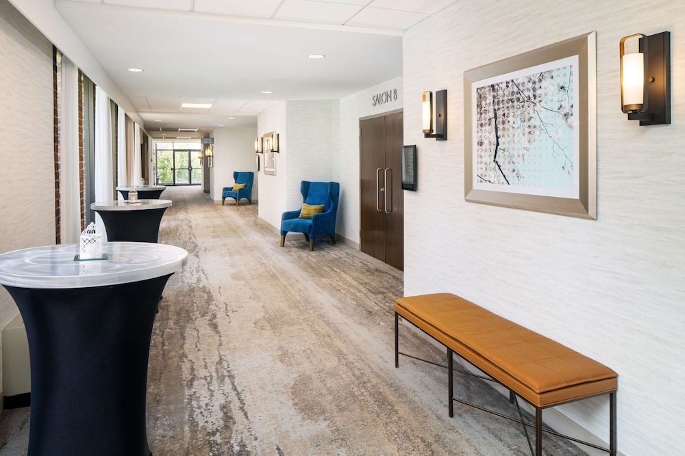 DoubleTree by Hilton Ann Arbor North - photo 2