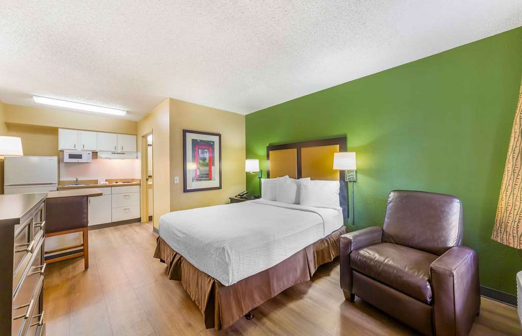 Extended Stay America Suites Fort Lauderdale Tamarac - photo 8