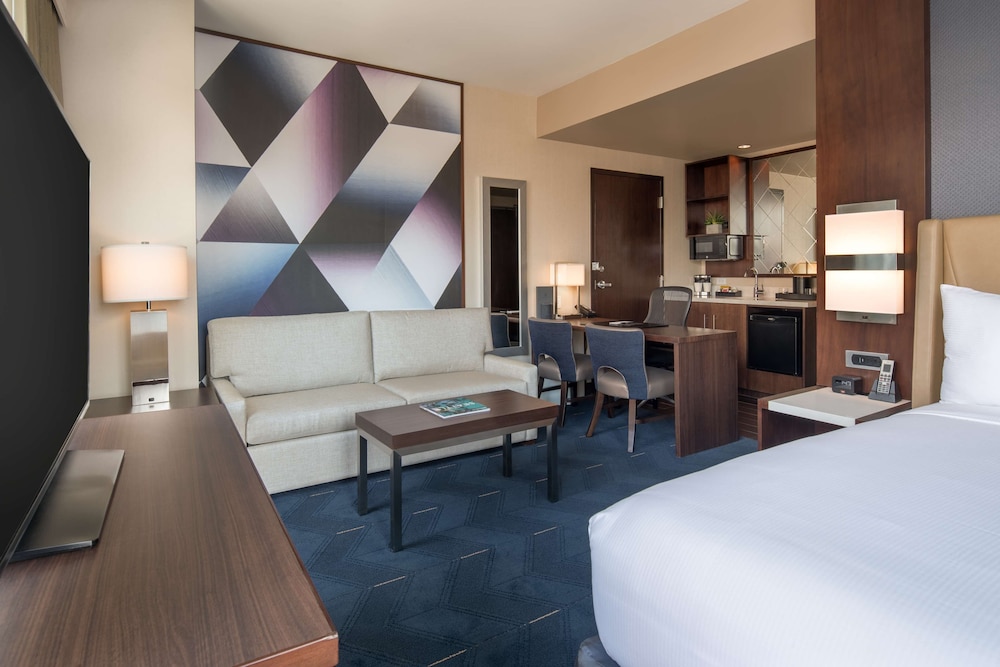 Embassy Suites by Hilton Seattle Downtown Pioneer Square - photo 57