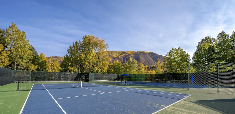 Aspen Meadows Resort - photo 33