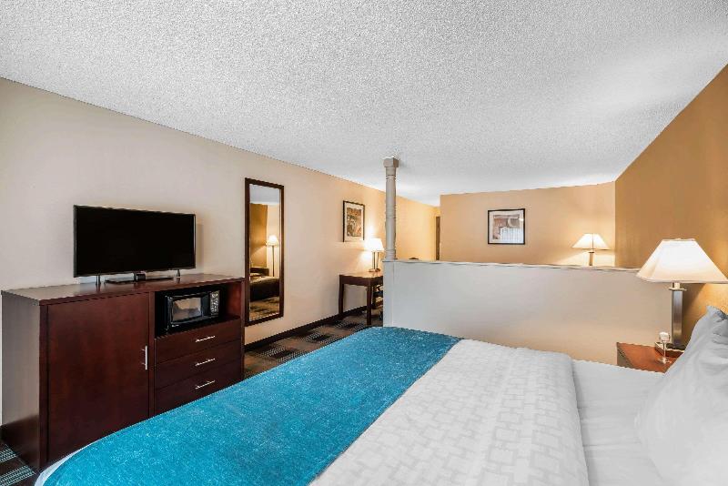Clarion Inn near JBLM - photo 32