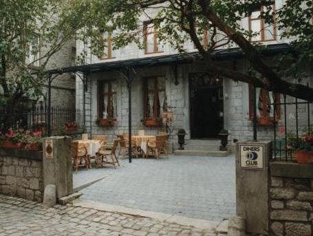 Hotel LEA Maison Caerdinael in Durbuy, Belgium