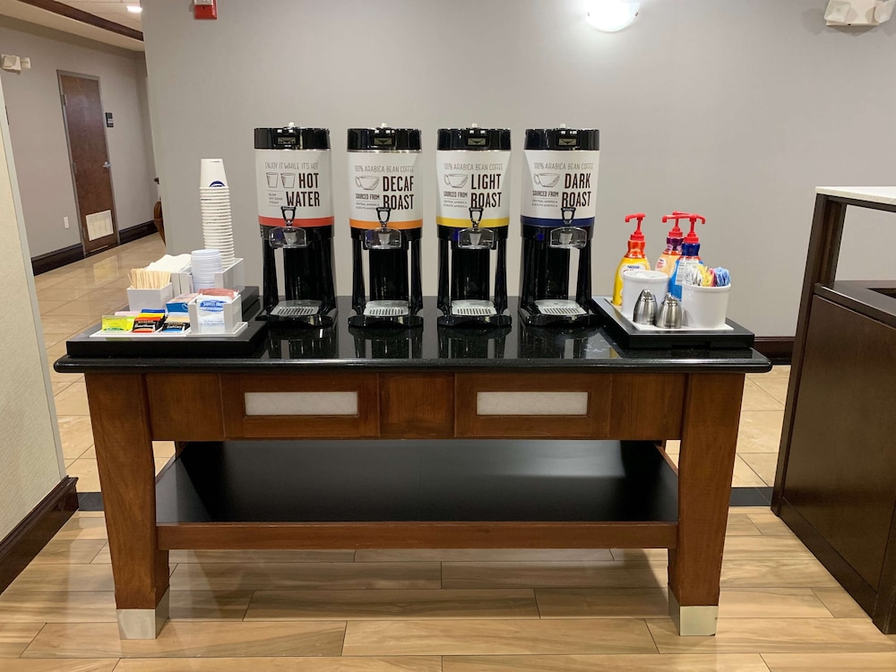 Hampton Inn Fort Stockton - photo 70