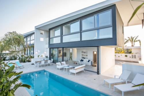White Pearl Villa 7 — 4-Star Luxury Hotel in Protaras, Cyprus