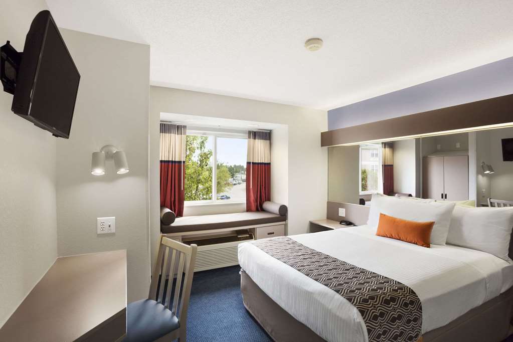 Microtel Inn by Wyndham Louisville East - photo 8