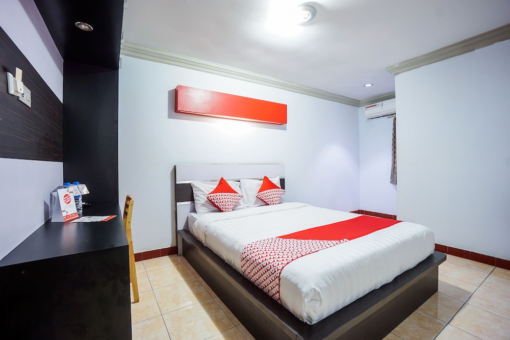 Riverside Hotel - carbon neutral hotel in Manado