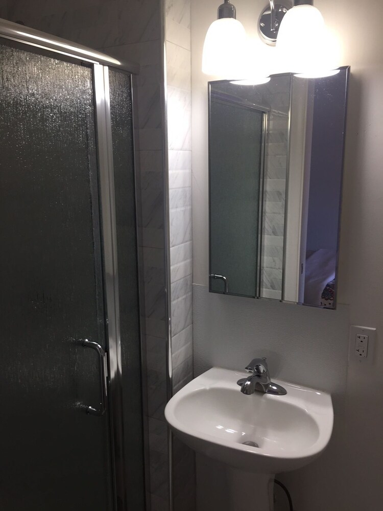 Berkeley Inn - photo 16