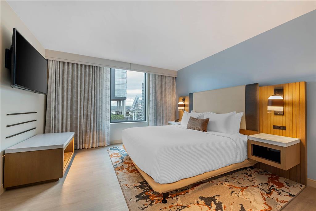 Cambria Hotel Austin Downtown - photo 42