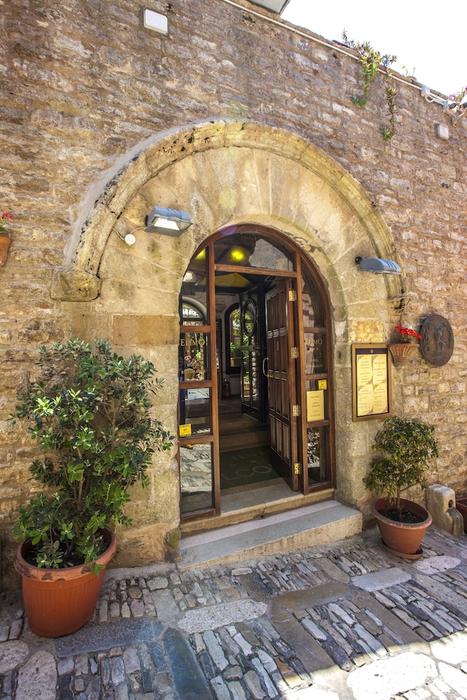 Hotel Elimo - carbon neutral hotel in Erice