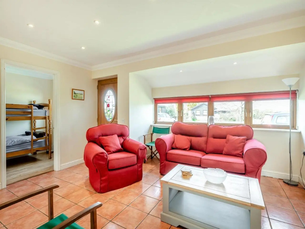 Peartree Cottage — Saint Osyth — photo 5