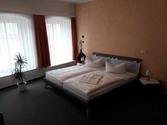 Bavaria - carbon neutral hotel in Doebeln