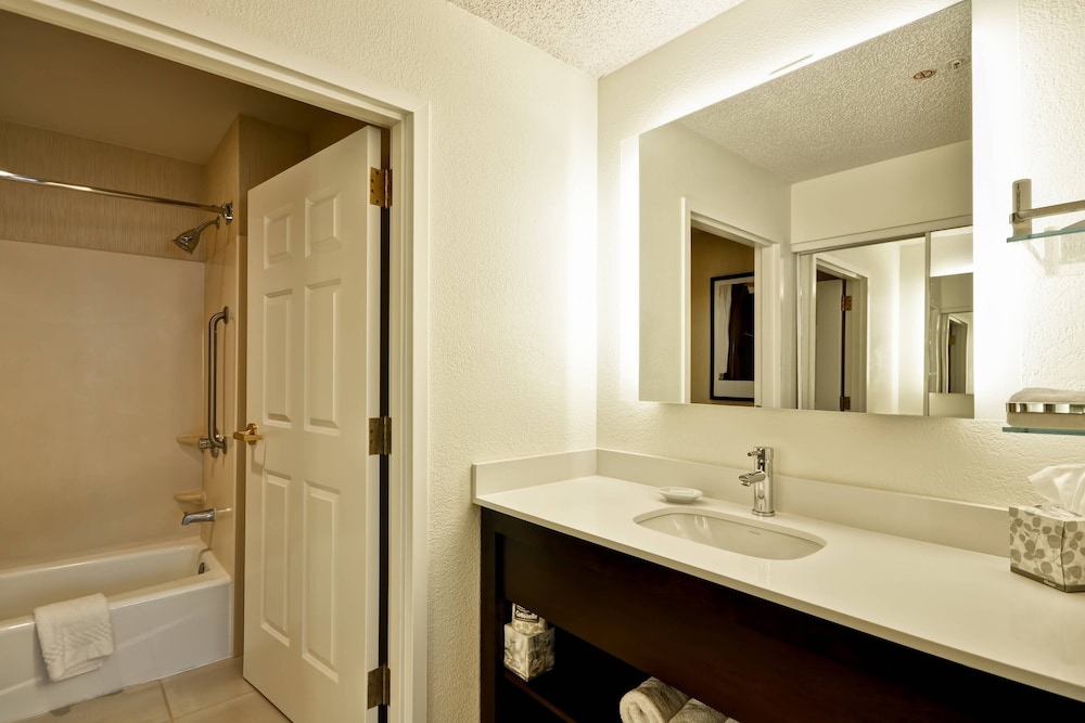 Residence Inn by Marriott Jacksonville Airport - photo 21