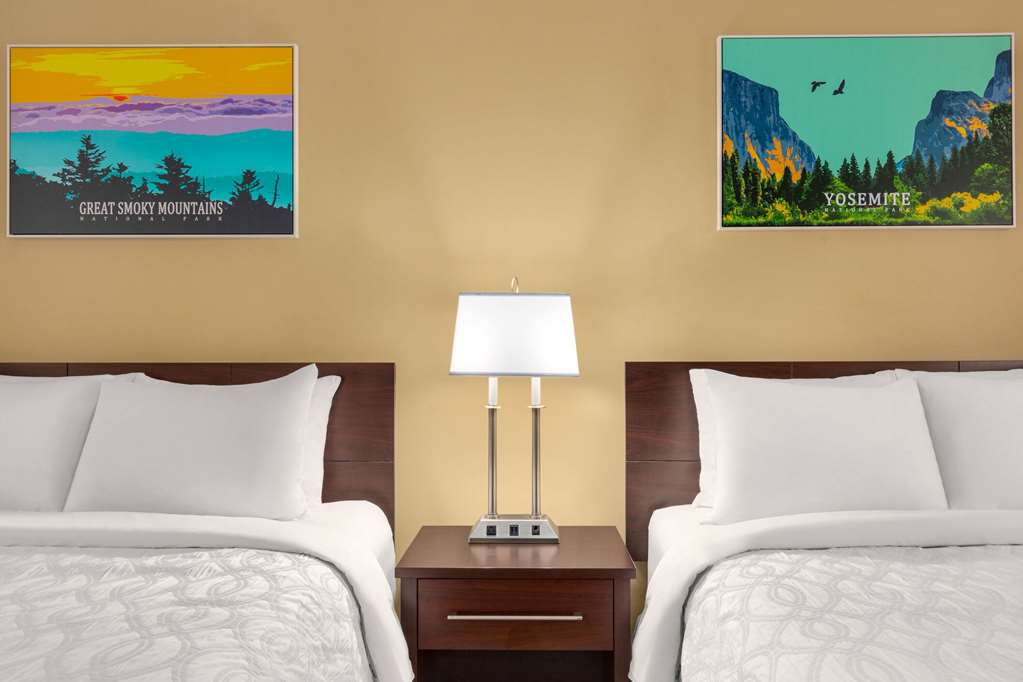 Travelodge by Wyndham Presidio San Francisco - photo 33