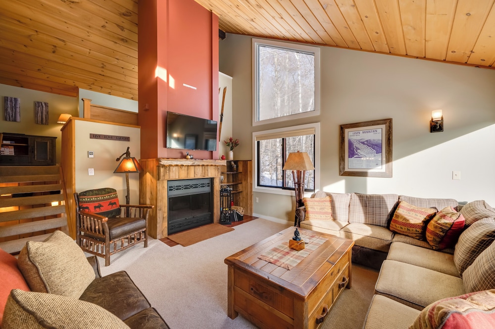 Lincoln Condo w Balcony & View 2 Mi to Loon Mtn — 4-Star Luxury Hotel in Lincoln, United States