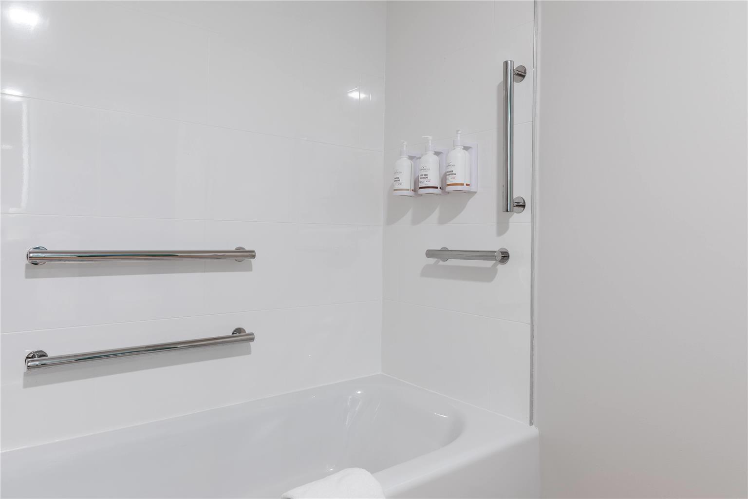 Wingate by Wyndham Geneva at SPIRE Academy - photo 21