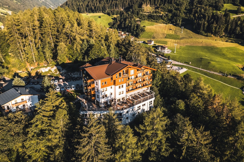 Ferienhotel Aussicht in Finkenberg, Austria
