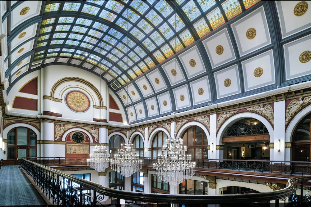 The Union Station Nashville Yards Autograph Collection - photo 114