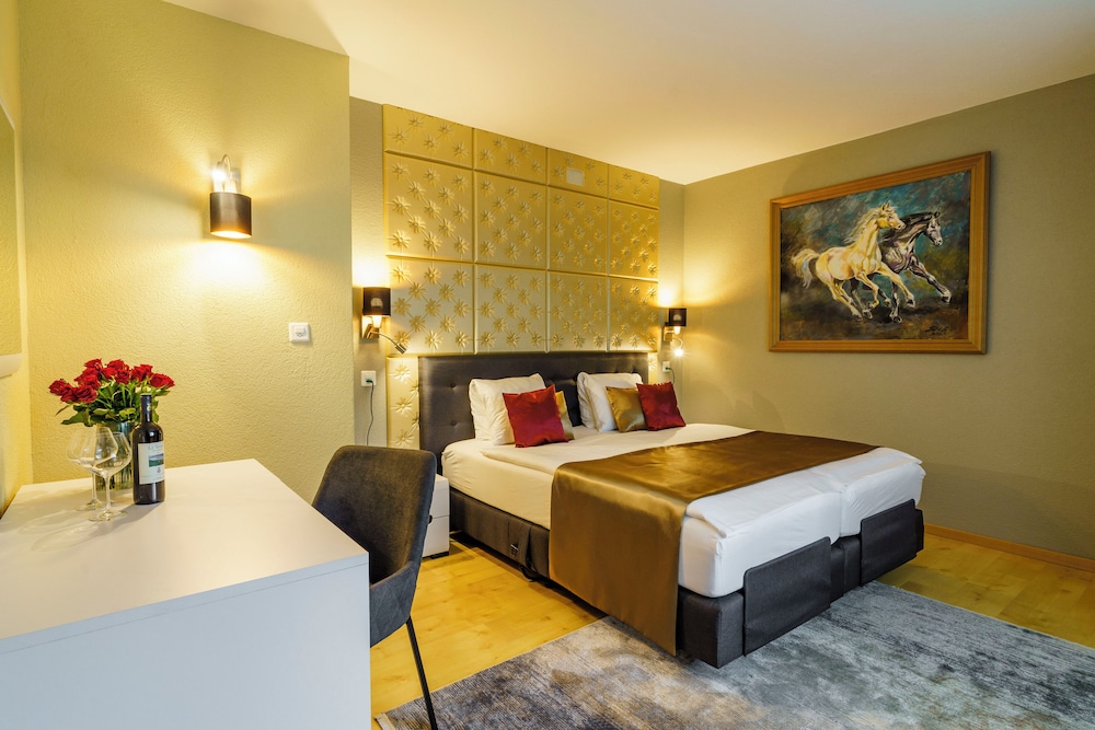 Seeblick SMART Hotel Rössli in Quarten, Switzerland