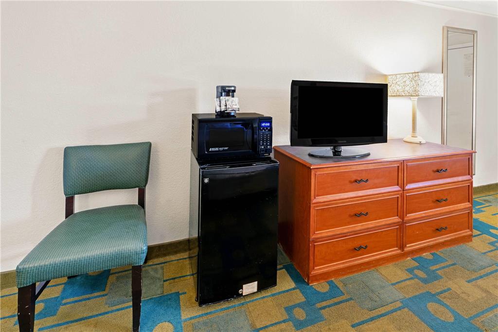 Travelodge by Wyndham Phoenix North - photo 16