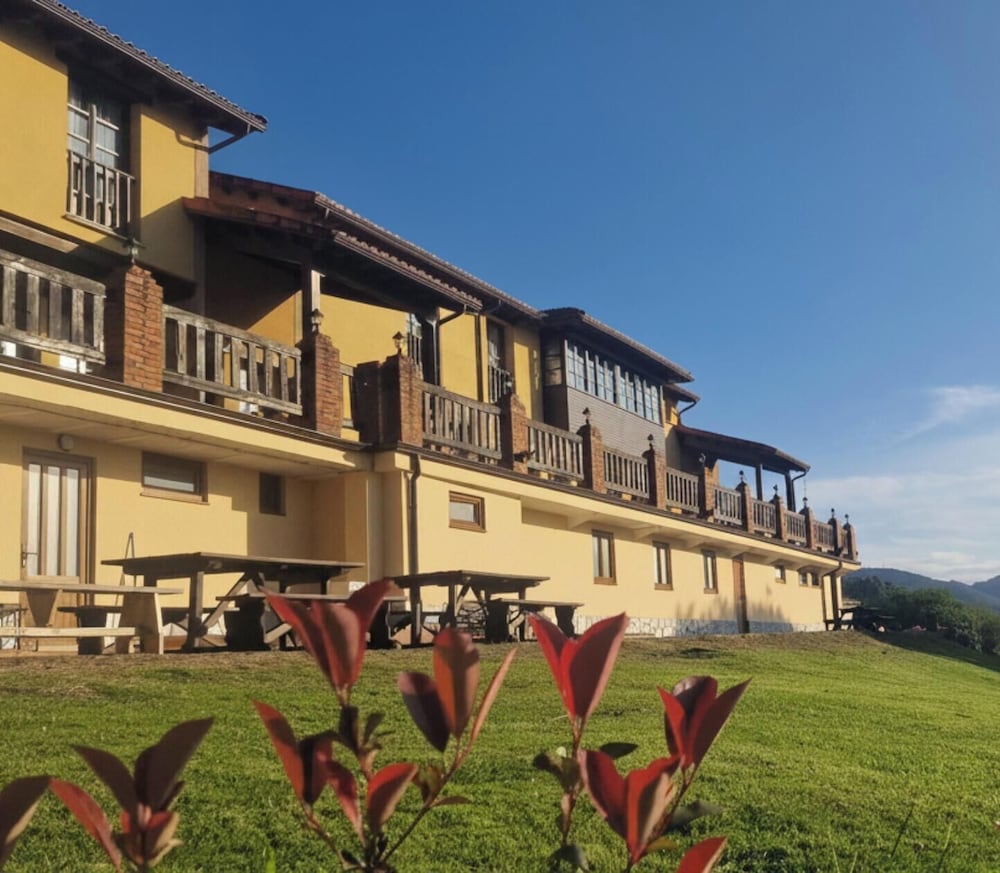 Las Mimosas Del Nalon in Soto Del Barco, Spain