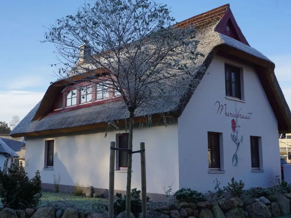 Meeresbraut Comfortable Holiday Residence — 4-Star Luxury Hotel in Glowe, Germany