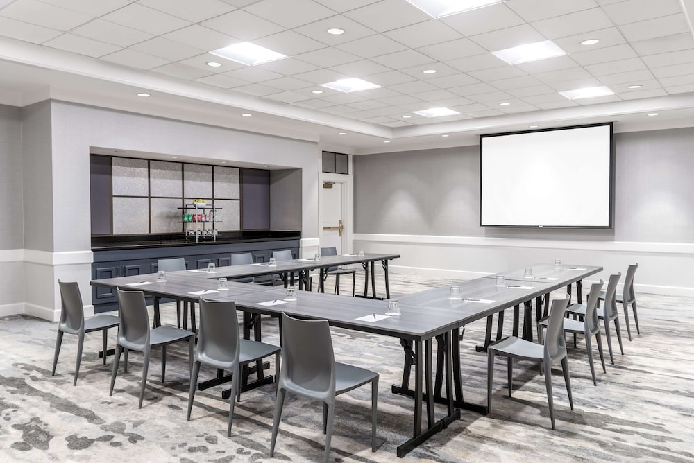 Hilton Alexandria Mark Center - photo 110