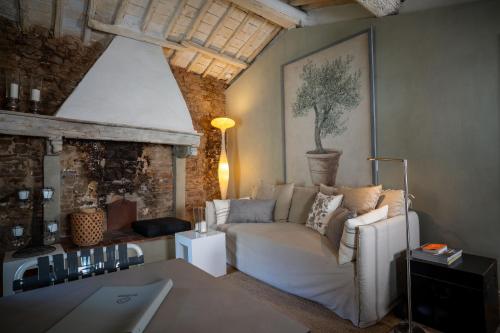 Villa Sassolini Mini Apartament — 4-Star Luxury Hotel in Montevarchi, Italy