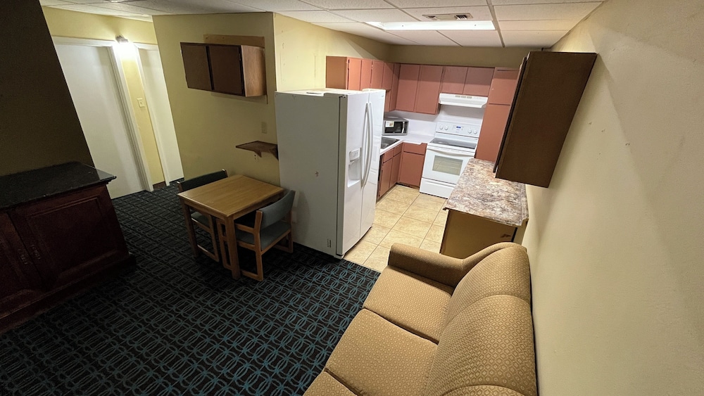 Extended Stay Snyder - photo 12