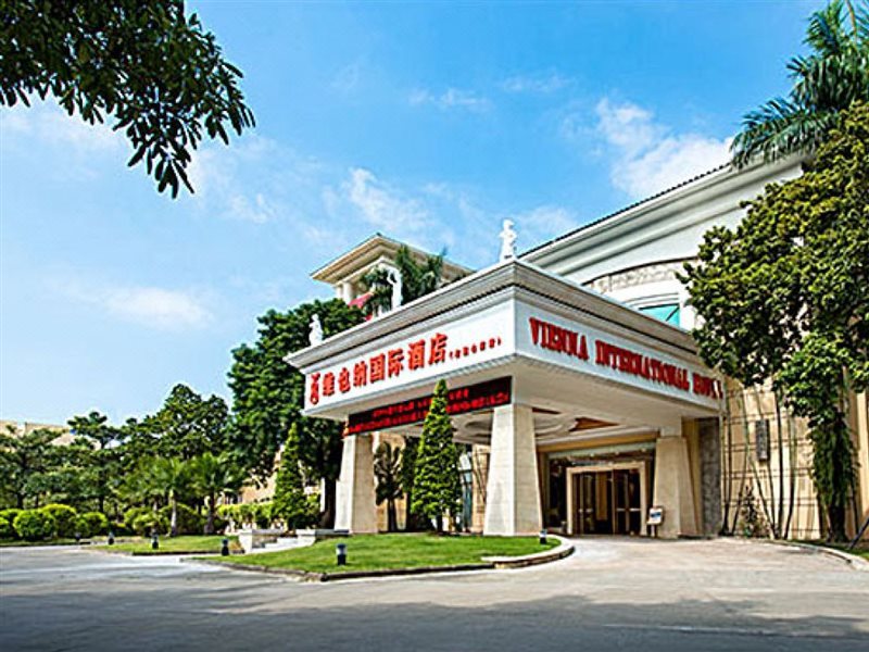 Vienna International Hotel Guangdong Dongguan Mountain Villa — 4-Star Luxury Hotel in Dongguan, People's Republic of China