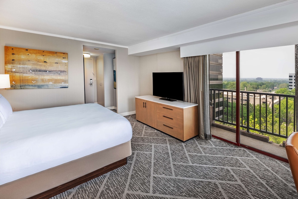DoubleTree by Hilton Tulsa Warren Place - photo 36