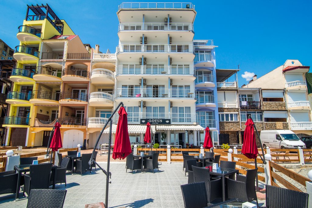 Hotel Lotus — hotel in Yalta