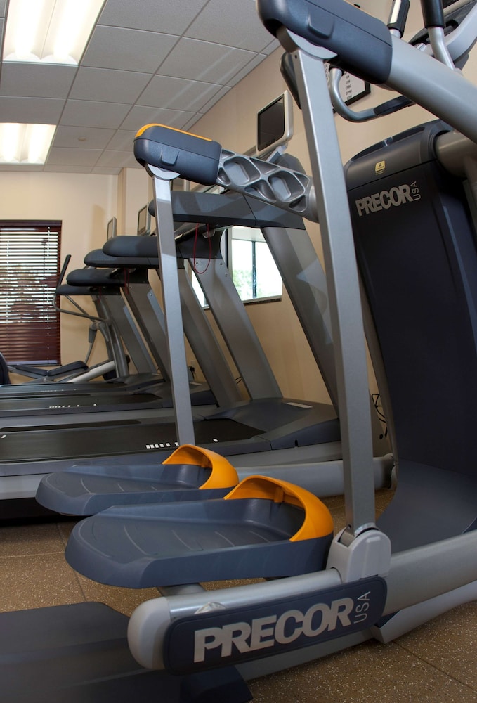 Hilton Garden Inn Milwaukee Airport - photo 38