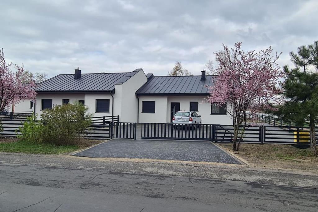 Wake Domek Blue House Januszkowice — 4-Star Luxury Hotel in Januszkowice, Poland
