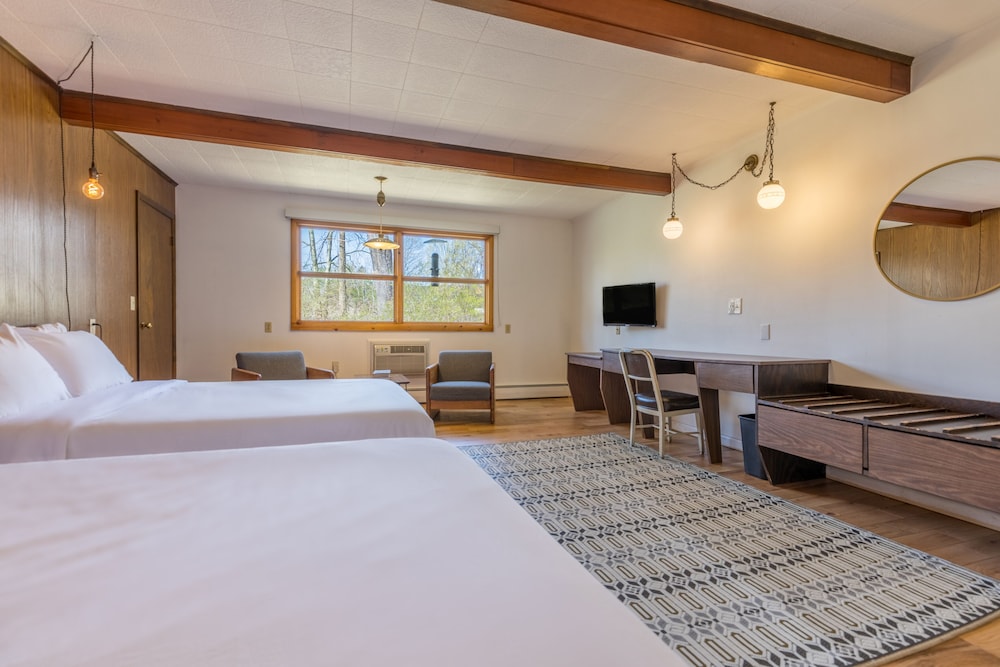 The Grayhaven Motel - photo 10