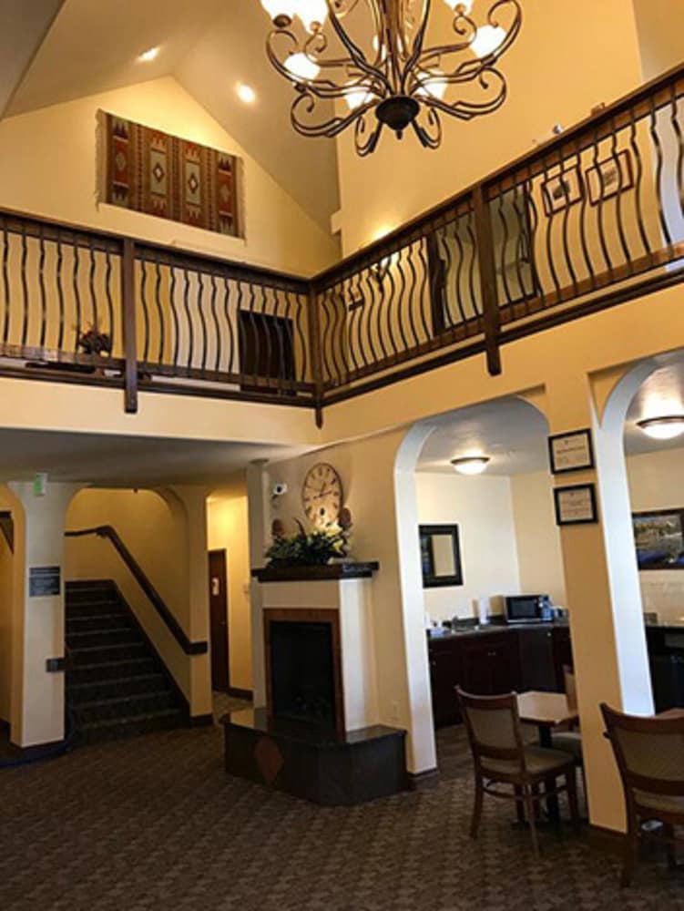 Blue Spruce Inn — Meeker — photo 3