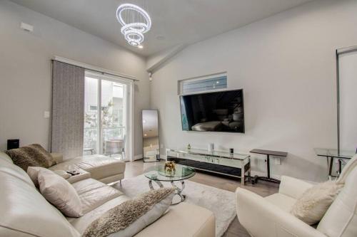 Luxurious Med Cntr NRG Townhome — 4-Star Luxury Hotel in Houston, United States