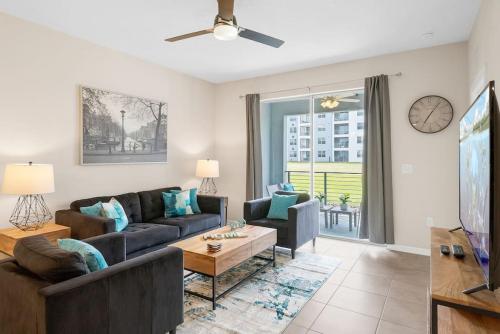 Modern Storey Lake Resort Disney Orlando 3180 104 — 4-Star Luxury Hotel in Kissimmee, United States