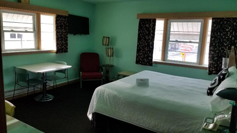 Holiday Music Motel - photo 49