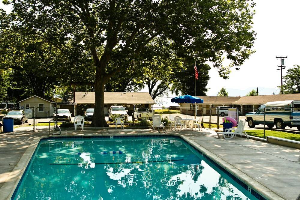 Skylark Shores Resort - photo 60