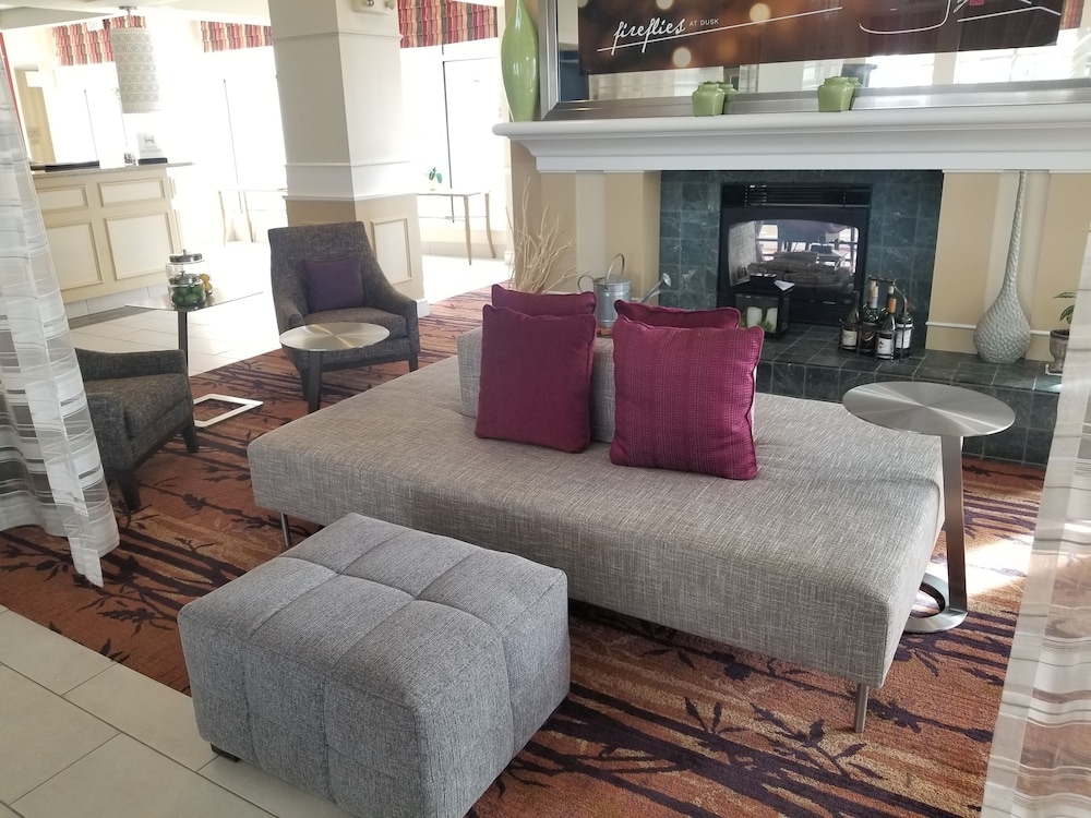Hilton Garden Inn Victorville - photo 6