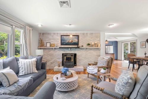Newly Updated Home Close to Beaches — 4-Star Luxury Hotel in Eastham, United States