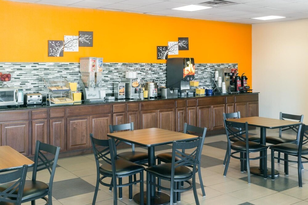 Days Inn Shreveport Airport - photo 16