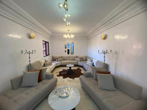 Warda 2 Bedroom Hivernage Apartment — 4-Star Luxury Hotel in Marrakesh, Morocco