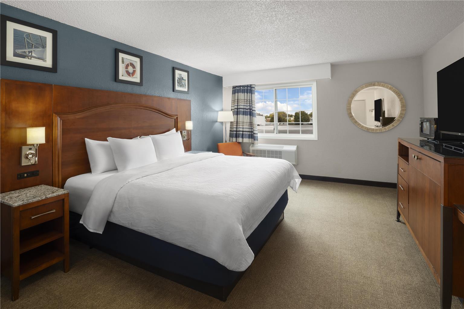 Harbor Town Inn BW Signature Collection - photo 17